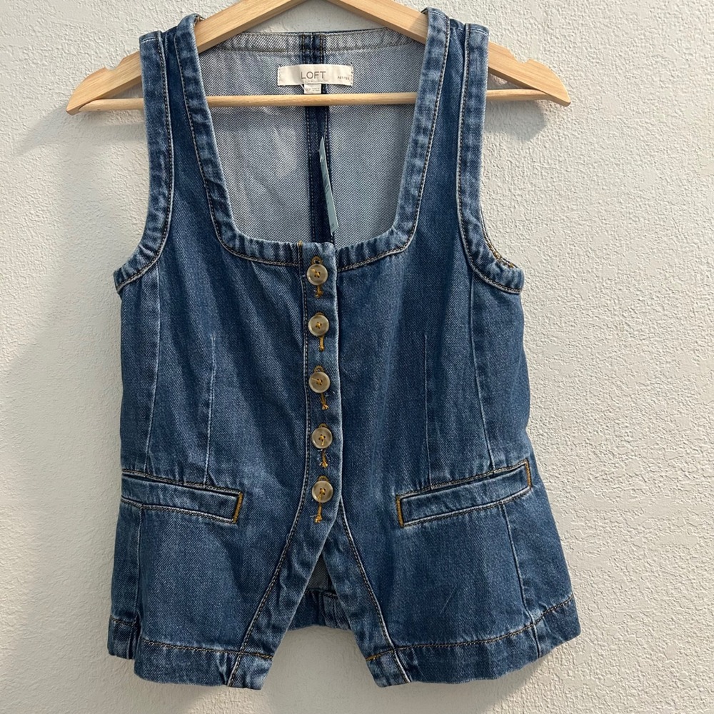 LOFT Petites Denim Vest Button Front Square Neck Size 00P NEW $60